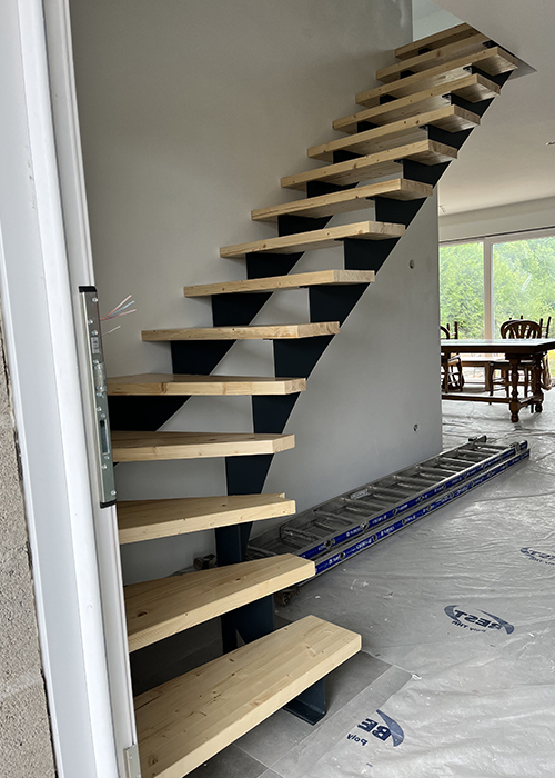 003